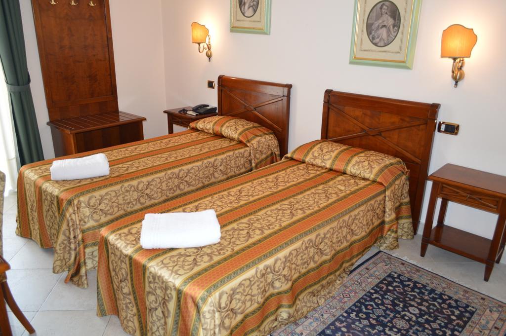 Hotel Delle Palme Фальконе Номер фото